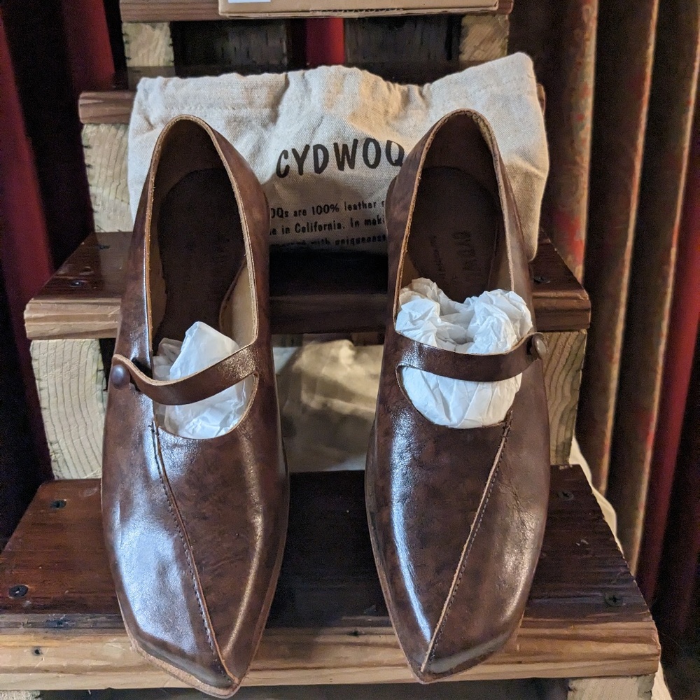 Cydwoq “Vintage” line, Next style , Brown, Size 37, low-heeled Mary-Jane